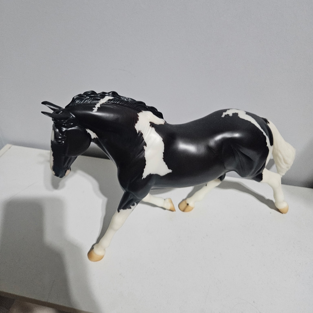 Oliver 2019 Breyerfest Celebration Horse